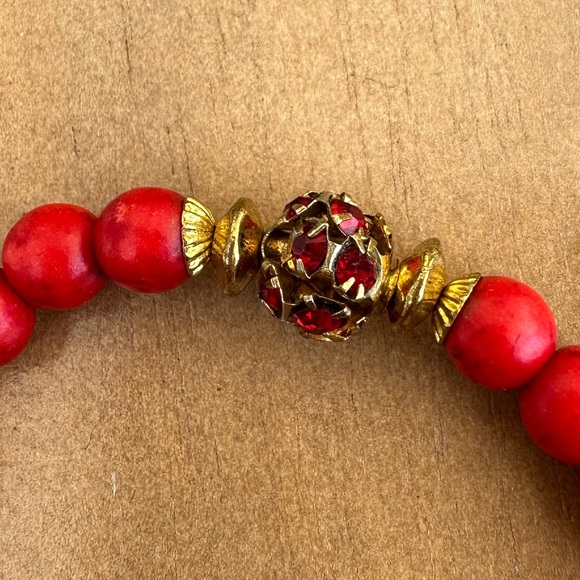 Red Small stone bracelet with red stones - Picture 9 of 9